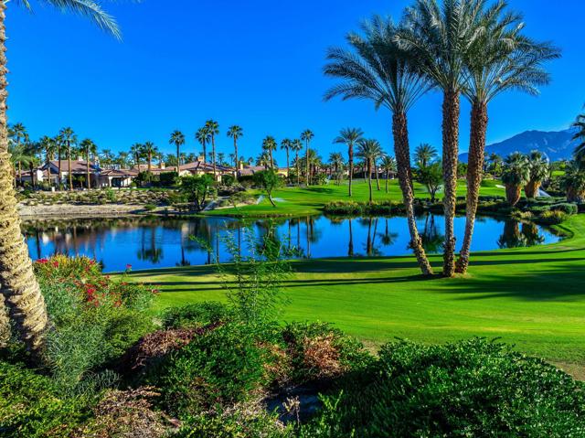 58061 Carmona, La Quinta CA: https://media.crmls.org/mediaz/cfec20b4-e113-4198-a925-1cf58428a4d6.jpg