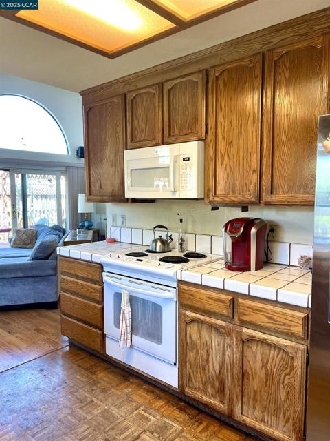 1170 Mills Place, Oakley CA: https://media.crmls.org/mediaz/cfec20d0-e4ea-4865-9c8b-f337e5e0ebcb.jpg