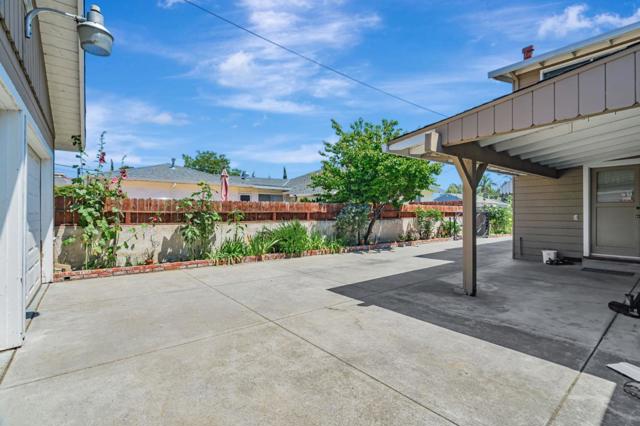 93 Alexander Court, San Jose CA: https://media.crmls.org/mediaz/cfec7d0b-b6b9-4bb5-9337-e5e283ee2582.jpg