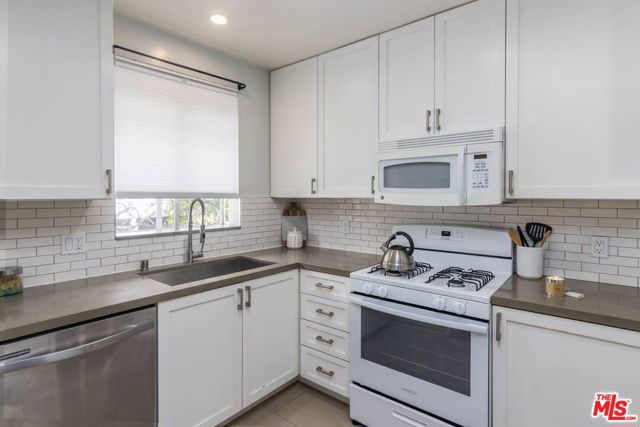 1524 Franklin Street, B photo 6