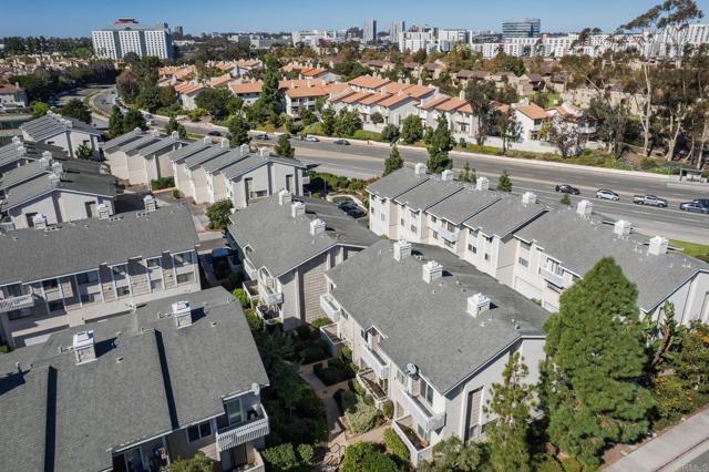 Detail Gallery Image 27 of 34 For 4094 Mahaila Ave #B,  San Diego,  CA 92122 - 3 Beds | 2/1 Baths