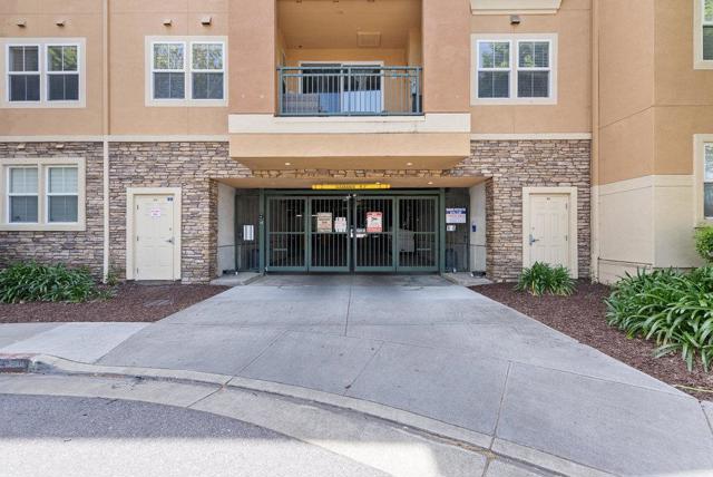 1390 Saddle Rack Street, San Jose CA: https://media.crmls.org/mediaz/cfedf447-b271-4641-a1b3-07c94025aeb2.jpg