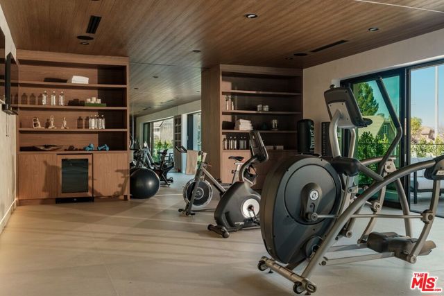 Image 27 of 43 For 19378 Lemmer Drive