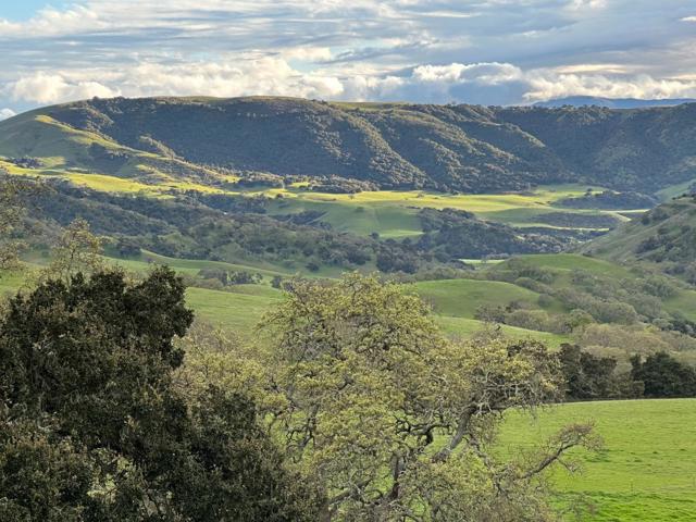 17755 Corral Del Cielo Road,  CA: https://media.crmls.org/mediaz/cfeeeba8-9637-494c-b16d-cd518684e3f6.jpg