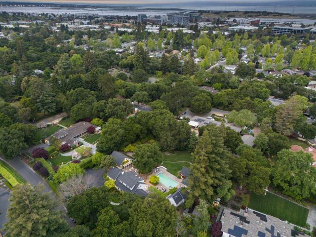 37 Lupin Lane, Atherton CA: https://media.crmls.org/mediaz/cfef3a4a-0c29-4e19-82e7-06a5a8115701.jpg