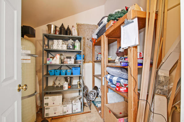 43630 Rainbow Lane, Angelus Oaks CA: https://media.crmls.org/mediaz/cfef7d2f-f888-4a45-9db2-8bf7efcd3af4.jpg