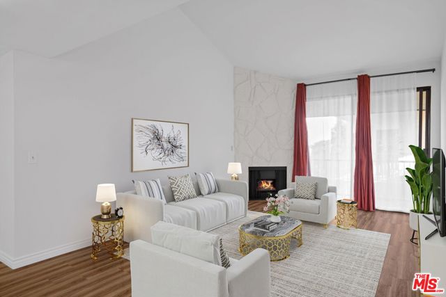 3231 Cheviot Vista Place, Los Angeles CA: https://media.crmls.org/mediaz/cfefdc53-c666-43a8-be27-b2b24458f8b2.jpg