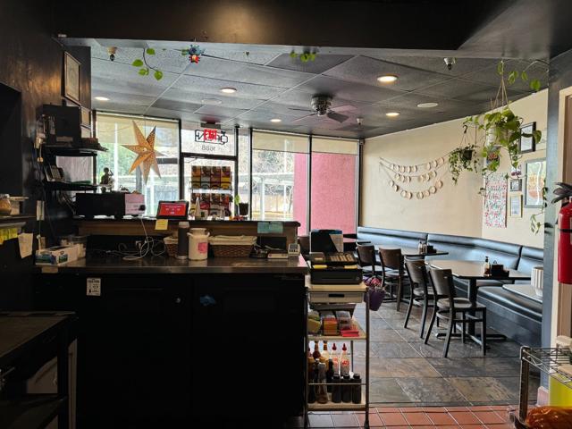 1688 1688 Decoto Road, Union City CA: https://media.crmls.org/mediaz/cff005be-ccc7-4789-b9e4-165075202616.jpg