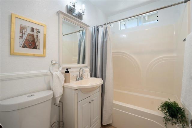 Detail Gallery Image 12 of 22 For 5080 Solola Ave, San Diego,  CA 92113 - 3 Beds | 2 Baths