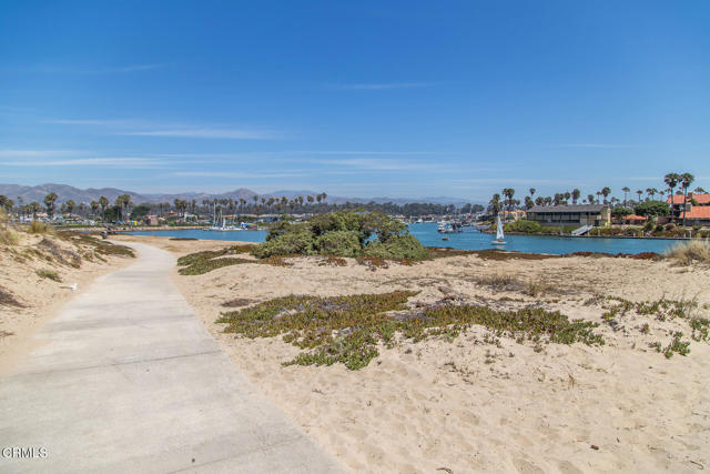 Detail Gallery Image 48 of 48 For 1215 Anchors Way Dr #124,  Ventura,  CA 93001 - 3 Beds | 2 Baths