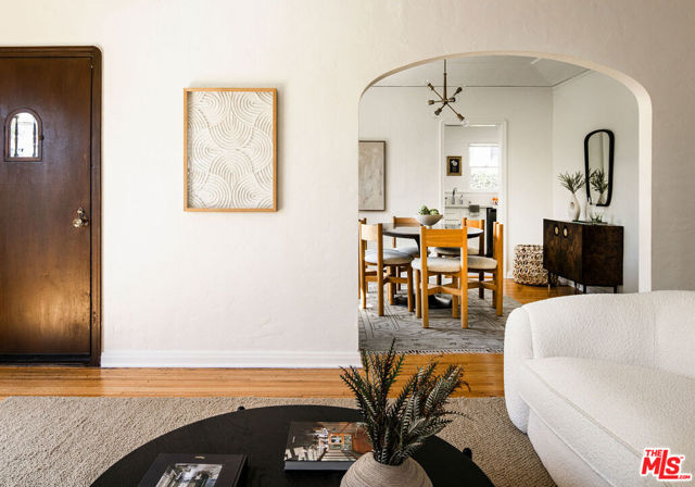 1612 S Ogden Drive, Los Angeles CA: https://media.crmls.org/mediaz/cff15089-ba68-4839-a541-68db8ddce17d.jpg