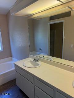 15437 Braun Court, Moorpark CA: https://media.crmls.org/mediaz/cff1f646-e057-4315-a782-6d69a794c865.jpg
