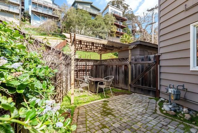 Image 34 of 40 For 249 Spreckels Drive