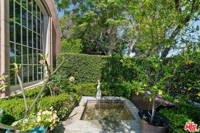 9053 Elevado Street, West Hollywood CA: https://media.crmls.org/mediaz/cff2c8f5-cff6-4b3a-859f-092c93d5517d.jpg