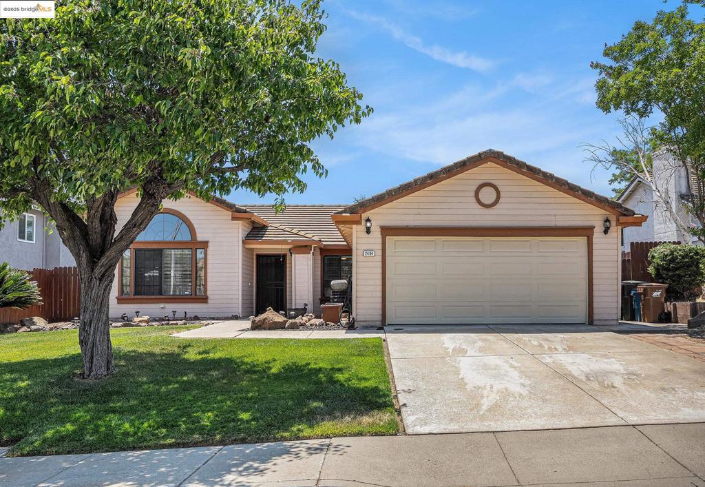 2434 Whitetail Dr