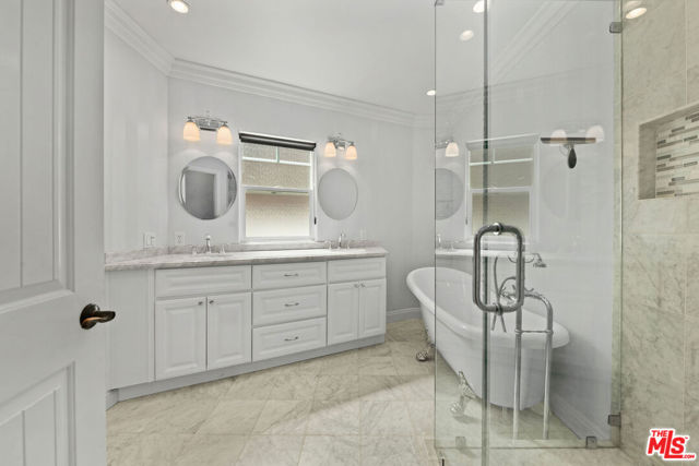 4164 Davana Road, Sherman Oaks CA: https://media.crmls.org/mediaz/cff3c0f1-d07d-4c26-84e1-3901b8127c7f.jpg