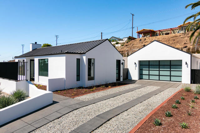953 Colina Vista, Ventura CA: https://media.crmls.org/mediaz/cff4a1bd-f66f-4118-b6a6-5622178ab949.jpg