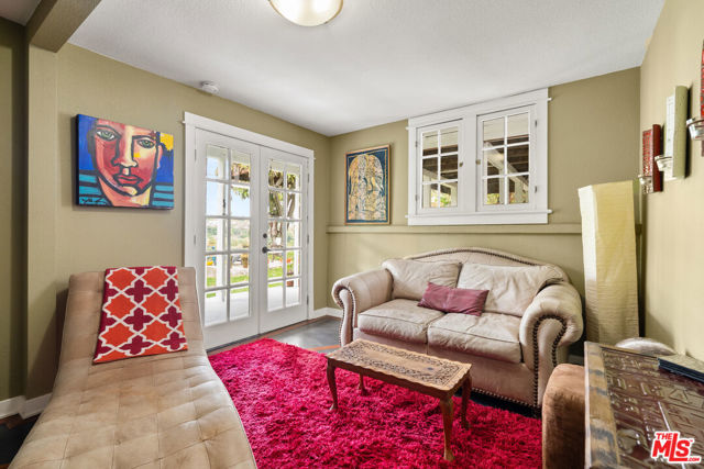 955 W Avenue 37, Los Angeles CA: https://media.crmls.org/mediaz/cff4a7bc-81b7-485b-87b3-42539ff2bacf.jpg