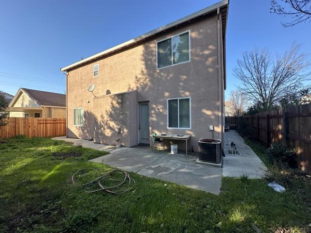 5116 Impala Run Place, Antelope CA: https://media.crmls.org/mediaz/cff55930-4a64-41c0-85be-0ce9981e47b2.jpg