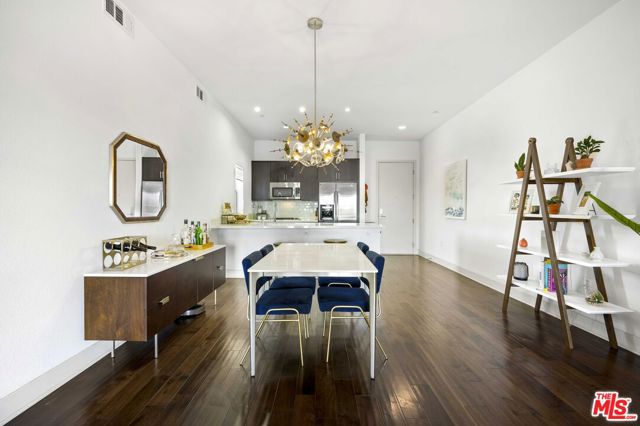 Image 3 for 4211 Redwood Ave #303, Los Angeles, CA 90066