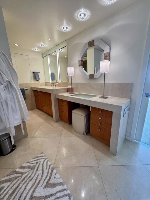 1562 Camino Del Mar, Del Mar, California 92014, 2 Bedrooms Bedrooms, ,3 BathroomsBathrooms,Residential rental,For Sale,Camino Del Mar,NDP2307644