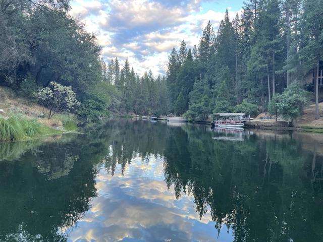 13069 Wells Fargo Drive, Groveland CA: https://media.crmls.org/mediaz/cff65d1f-a756-4d21-892f-872a2fdab2ec.jpg