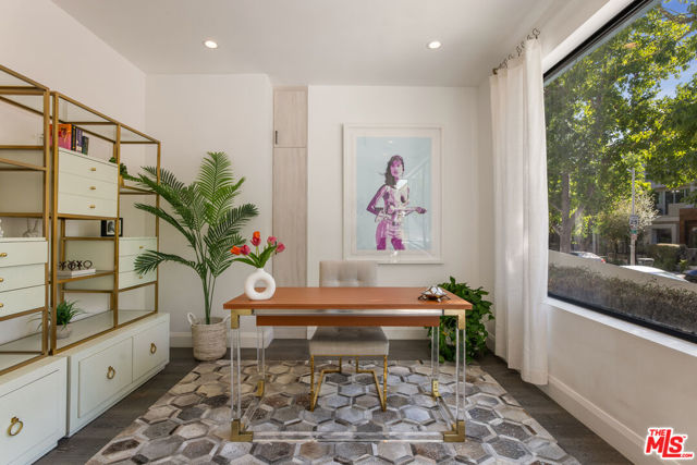 732 Huntley Drive, West Hollywood CA: https://media.crmls.org/mediaz/cff7d925-fadf-45b6-a816-1bbb73e8b90e.jpg