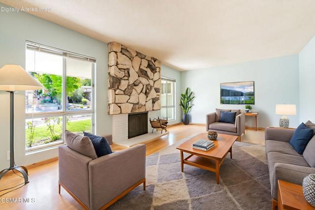 2085 Rayshire Street, Thousand Oaks CA: https://media.crmls.org/mediaz/cff7f005-8d65-44f4-9f72-66555134d0d0.jpg