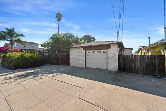 Detail Gallery Image 40 of 42 For 2736 Deerpark Dr, San Diego,  CA 92110 - 3 Beds | 2 Baths