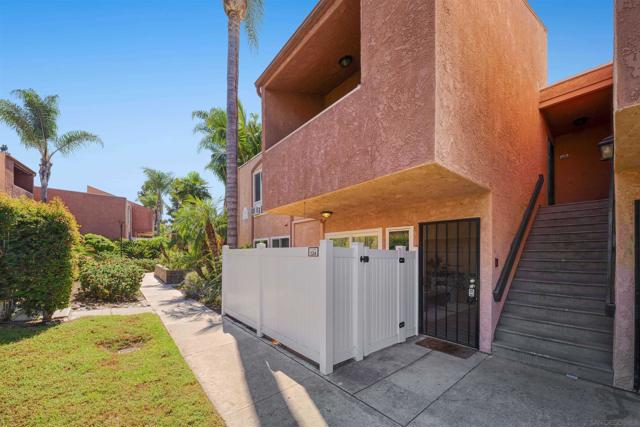 7760 Margerum Avenue, San Diego CA: https://media.crmls.org/mediaz/cff8f59e-bb99-49cf-a41b-ac3ef693aafc.jpg