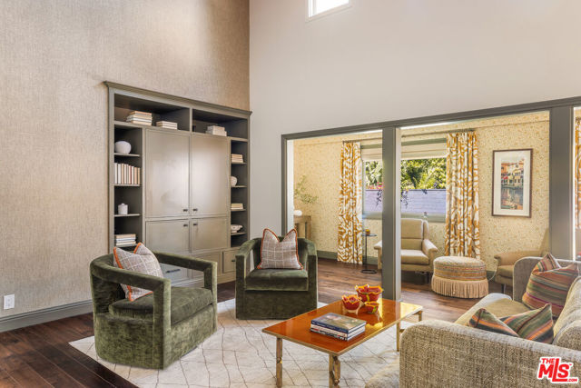 2770 La Castana Drive, Los Angeles CA: https://media.crmls.org/mediaz/cff93840-9f75-48a3-bd00-ba507ad7b31b.jpg