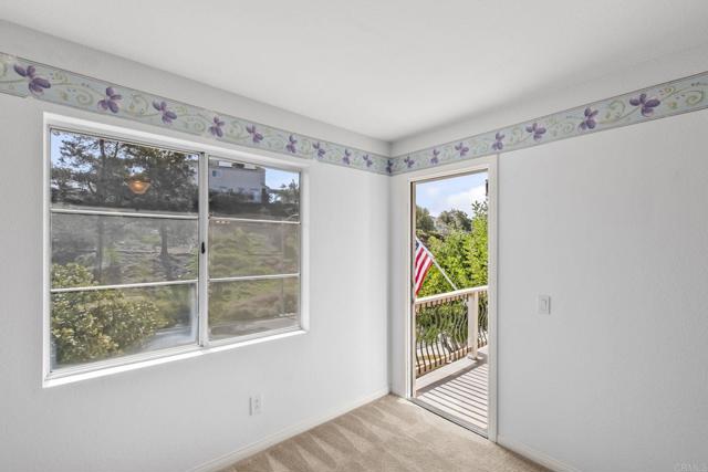Image 30 of 75 For 2199 Woodland Heights