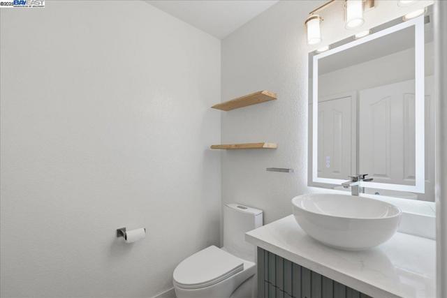 4345 Conejo Dr, Danville CA: https://media.crmls.org/mediaz/cffa045c-4ce7-4bfd-add1-e1235464291d.jpg