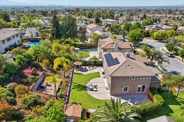 2696 SEQUOIA CREEK Drive, San Jose CA: https://media.crmls.org/mediaz/cffa3df5-0f25-46e5-befd-7ac4fd929f25.jpg