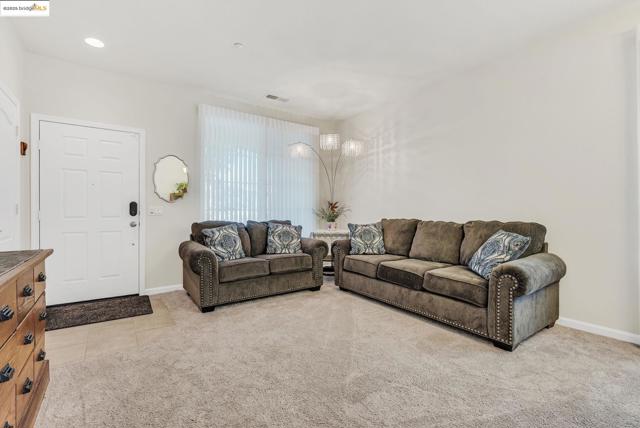 1185 BACCHINI LANE, Brentwood CA: https://media.crmls.org/mediaz/cffa5c43-267f-4ec9-bc9c-7e745d4df841.jpg