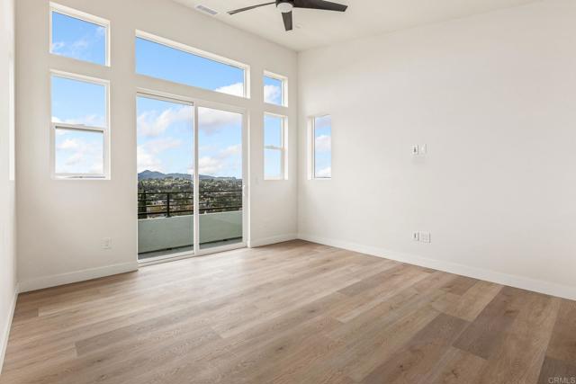 Detail Gallery Image 17 of 37 For 1535 Mount Glen, Escondido,  CA 92025 - 5 Beds | 4/1 Baths