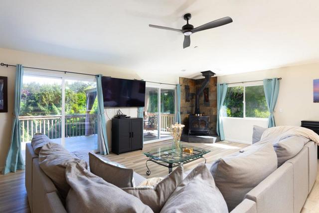 2889 Branciforte Drive, Santa Cruz CA: https://media.crmls.org/mediaz/cffa950d-379b-42f7-ab7e-35c27db3aec9.jpg