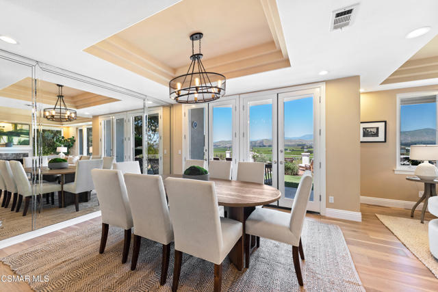 1074 Deseo Avenue, Camarillo CA: https://media.crmls.org/mediaz/cffb02a8-31bc-406f-8215-8a28431ea605.jpg