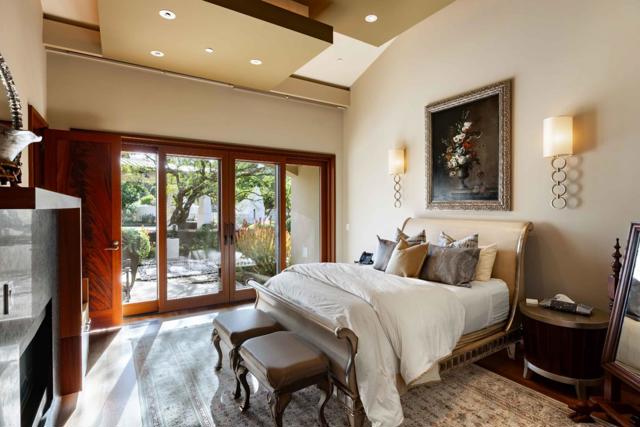 27500 La Vida Real, Los Altos Hills CA: https://media.crmls.org/mediaz/cffb2f78-7b8c-4e3b-8c26-d42d55d2f6b6.jpg