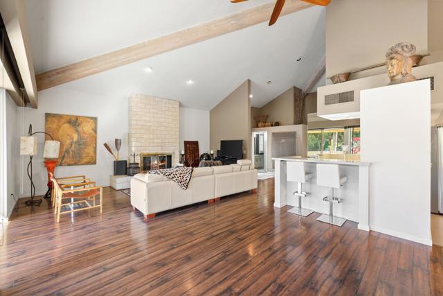 267 Kavenish W Drive, Rancho Mirage CA: https://media.crmls.org/mediaz/cffb5589-e45a-4e4b-8d5a-86cdb07bf9da.jpg