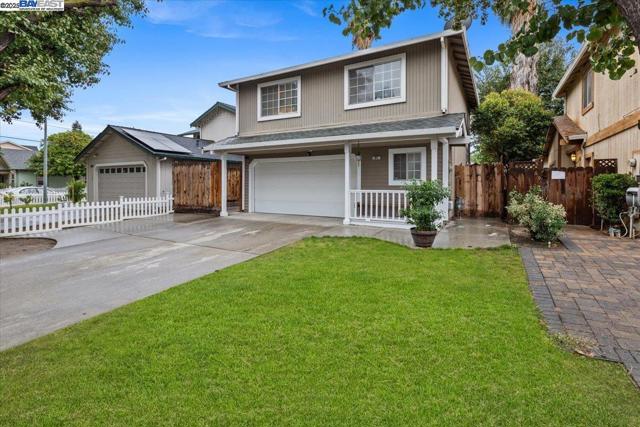 60 W South St, Tracy CA: https://media.crmls.org/mediaz/cffb7a83-11e4-4e3c-9f6e-339e81acc3eb.jpg