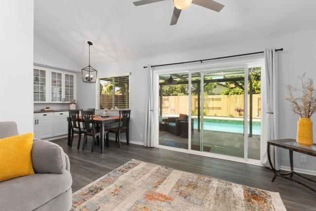 10324 Paseo Palmas Drive, Lakeside CA: https://media.crmls.org/mediaz/cffce85a-c4bc-4e99-b2b8-e0bda116b659.jpg