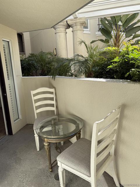 620 State St, San Diego CA: https://media.crmls.org/mediaz/cffd7446-5325-4a17-ad72-a2b93a3992be.jpg