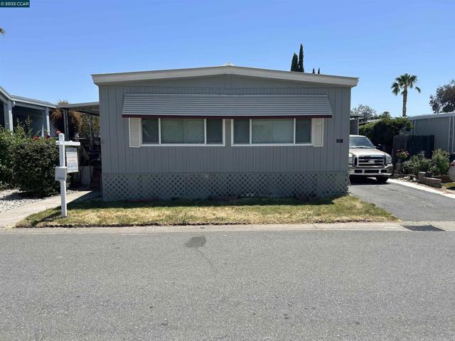 261 Tanbor Way, Pacheco CA: https://media.crmls.org/mediaz/cffe72fe-d956-4c3c-8d34-ef8bf5b1c1ea.jpg
