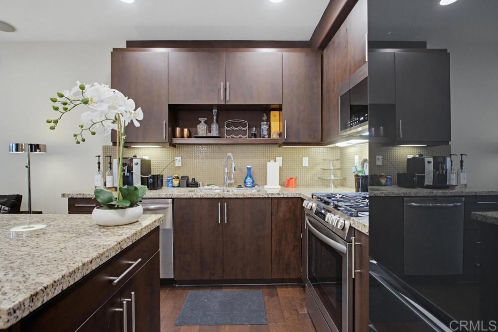 2115 Cosmo Way - photo 3