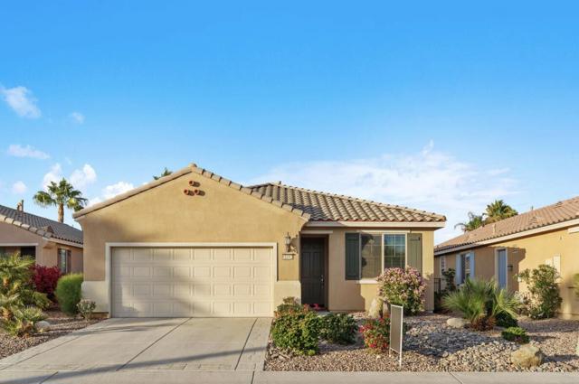 81692 Avenida De Baile, Indio CA: https://media.crmls.org/mediaz/cfff3bd4-cffb-4ae9-8443-25f1957e6dbf.jpg