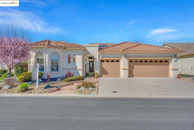517 Marianna PL, Rio Vista CA: https://media.crmls.org/mediaz/cfff5b7b-c498-474b-bd5f-5621b5a96f13.jpg