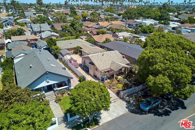 2912 5th Avenue, Los Angeles CA: https://media.crmls.org/mediaz/cfff97d7-6b90-4878-877c-549d6f1b9122.jpg