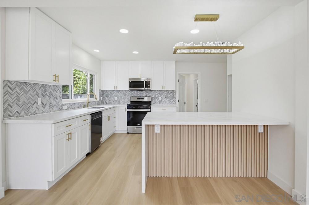 5882 Adams Ave - photo 3