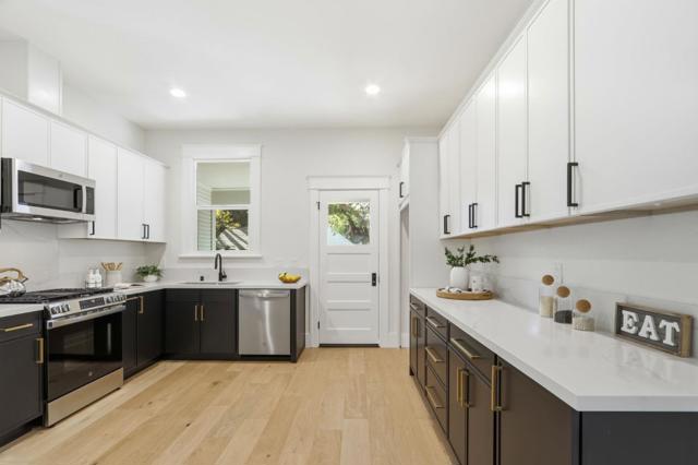 401 S 13th Street, San Jose CA: https://media.crmls.org/mediaz/d00036fb-5035-4d00-a026-e244e6e1cbe6.jpg